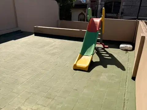 excelente casa 4 ambientes