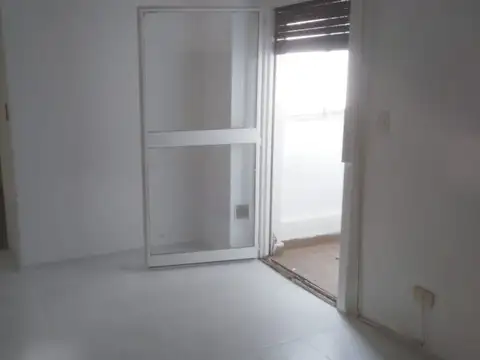 Departamento en Alquiler en Flores, $ 420.000