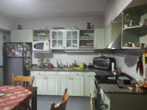 Casa de 3 ambientes sobre lote de 8.66 x 21.60 m