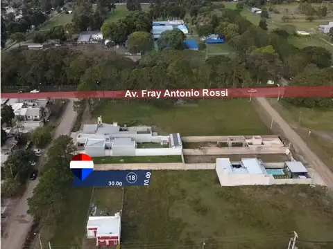 LOTEO GREMIAL MÉDICA, SE VENDE TERRENO 300m²