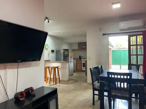 GLM. Casa Triplex Venta de 4 ambientes - San Miguel