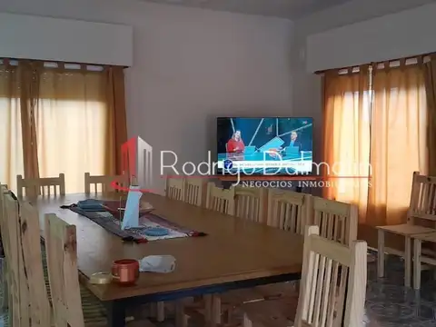 VENDO. Casa en Barrio Cerrado. Estancia grande.-