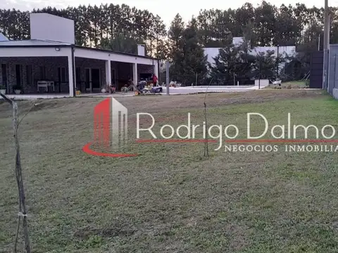 Casa en Venta con 2 cocheras