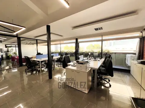 Avenida Alicia Moreau De Justo 2000