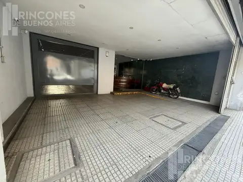 Carlos Calvo al 900