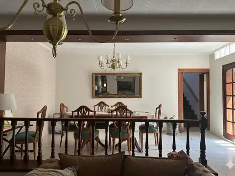 Casa en Venta en Alto Alberdi, USD 130.000