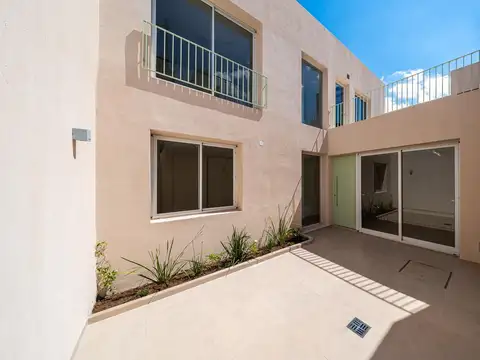 Casa en Venta en Luis Agote, USD 220.000