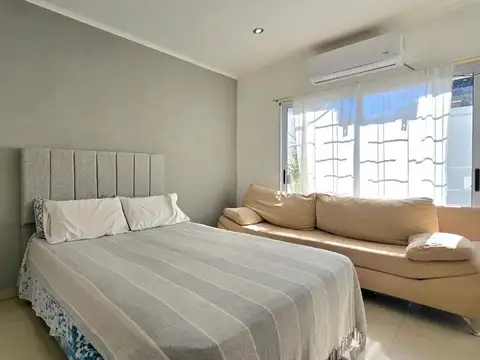 Depto Tipo Casa en Venta 56 años
