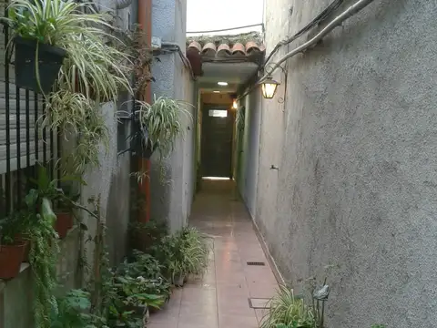 Depto Tipo Casa en Alquiler en Boedo, $ 380.000