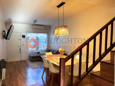 Triplex en Venta en Florida Cochera y Playroom