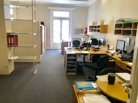Oficina en Venta al Este