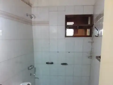VENTA CASA 3 DORMITORIOS BARRIO AUTONOMIA