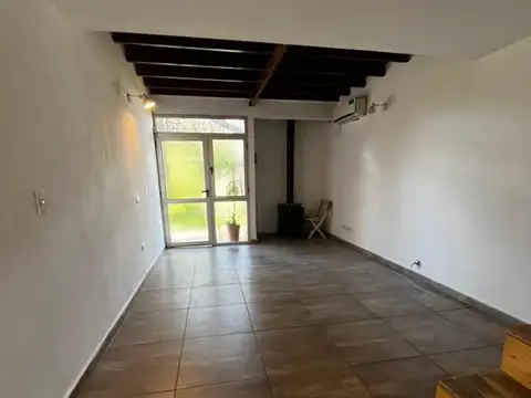 Casa en Alquiler en Paso del Rey, $ 700.000