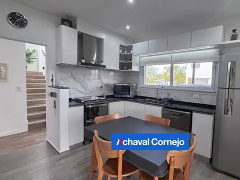 Venta | Casa  4 suites   escritorio y pileta - Barrio Vistas | Puertos