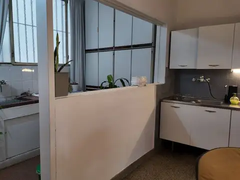 Departamento 7 ambientes con 1 baño