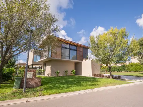 Casa en Venta en Ayres Plaza, La Lonja, Pilar, GBA Norte -