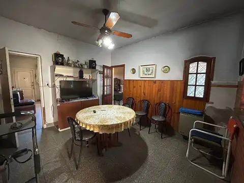 Casa 4 ambientes con 1 baño