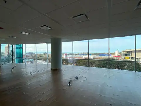 Avenida del Libertador 100 , Piso 4