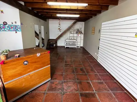 AV 23 (ESQUINA 22)