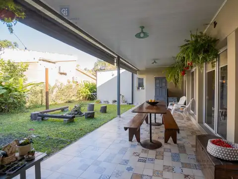 Casa 4 ambientes con 1 baño