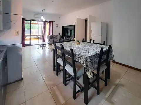 Casa 3 ambientes con 2 baños