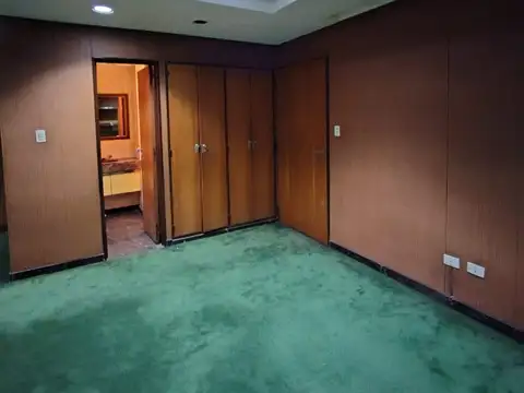 Oficina en Alquiler 50 años