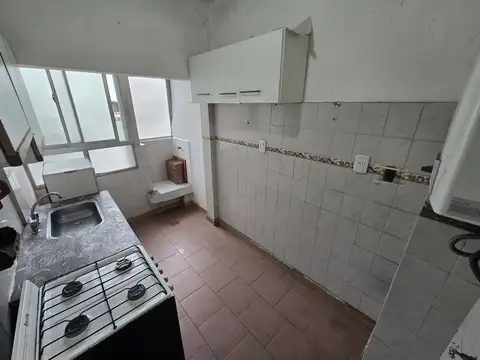 Juan Piñeiro 100, Piso 2