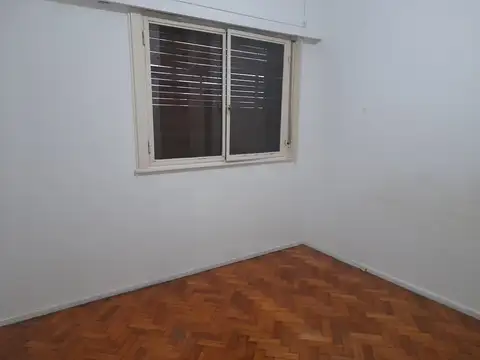 Departamento 2 ambientes. Luminoso.