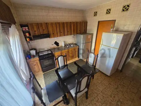 Casa en Alquiler en Castelar, $ 1.100.000