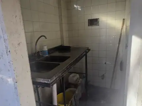 DOS LOCALES + VIVIENDA 4 AMBIENTES