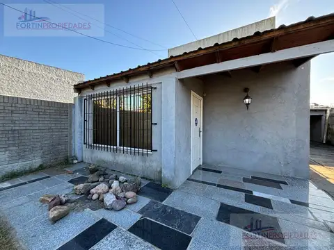 Casa en  VENTA, calle 61 n 2723(61 y 149) Los Hornos