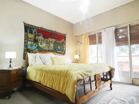 Casa 7 ambientes con 4 baños