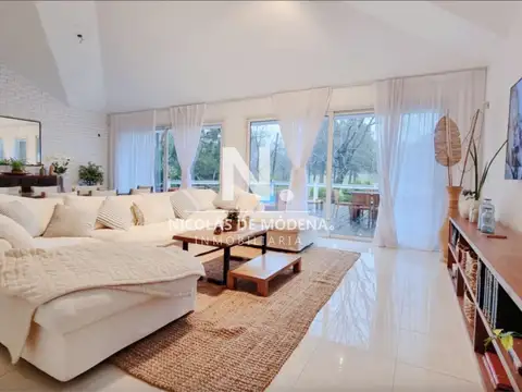 Casa en Venta en Golf, USD 1.290.000
