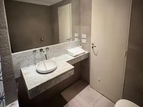 Avenida Luis María Campos 300