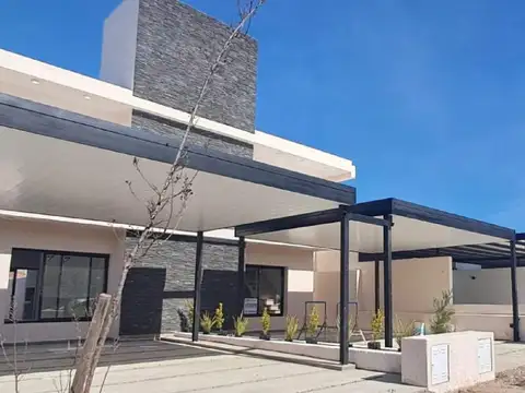 calle publica 100, Piso 67