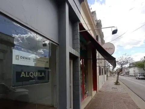 Local CÉNTRICO