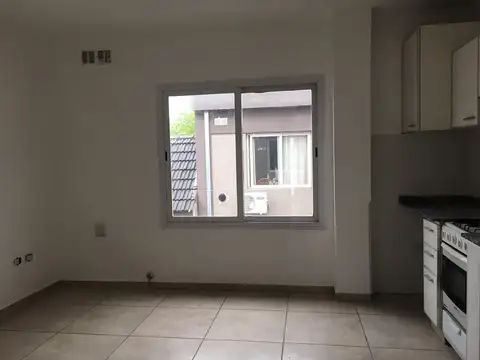 Departamento en Alquiler en San Antonio de Padua, $ 550.000