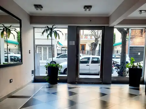 Coronel Ramón Lorenzo Falcón 4900, Piso 2