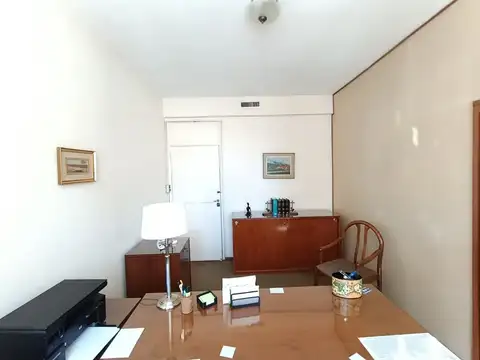 Oficina en Venta 75 años