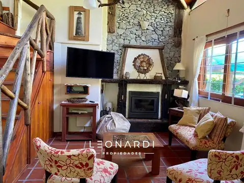 Calle 33 - Las Gaviotas, Mar Azul