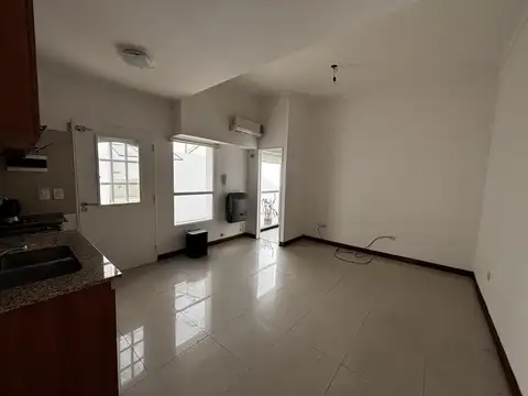 Depto Tipo Casa en Venta de 2 ambientes