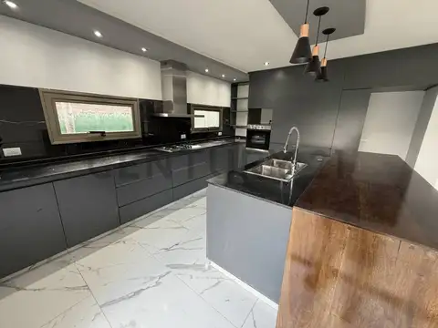 Casa en Alquiler en Las Cortaderas Country, $ 2.800.000