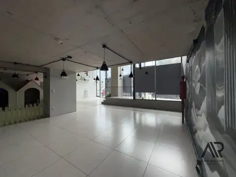 Local en Alquiler en Ciudad Vieja, $ 75.000