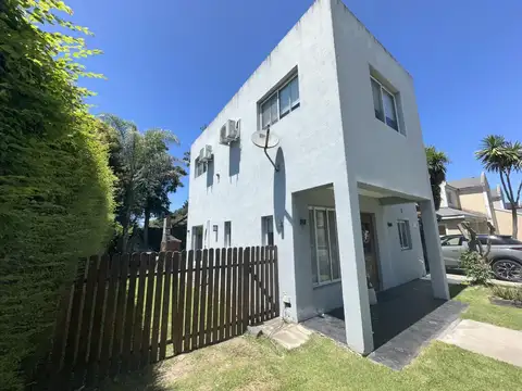Casa en Venta en Jardines de Escobar, USD 142.000