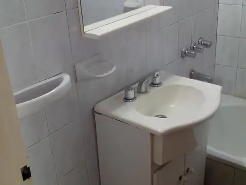 10 300