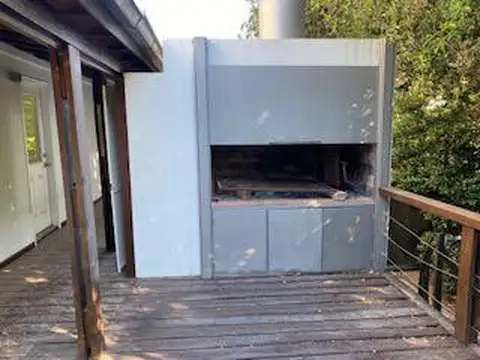 Casa 6 ambientes con 3 baños