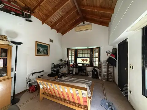 Casa en Venta en Jose Leon Suarez, USD 128.000