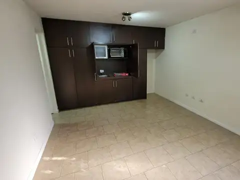 Departamento monoambiente cerda de la estación en Alquiler- Morón