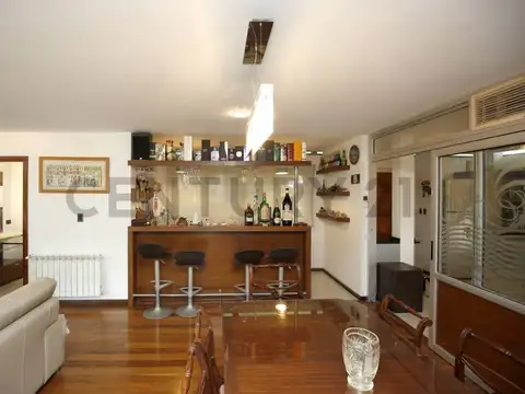 Departamento en Venta de 4 dormitorios