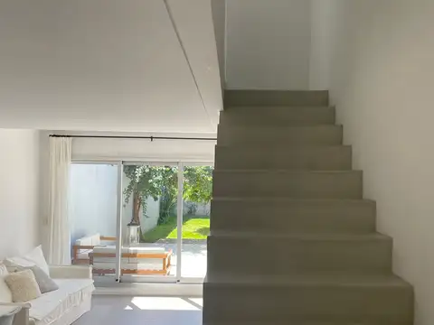 Blanco Encalada 3300, Piso 1